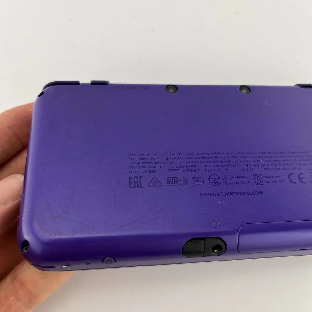 Nintendo 2DS XL Purple Handheld Console Nintendo 4GB Touchscreen JAN-001